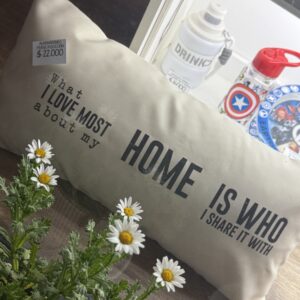 Almohadones alargados 70x50cm con frase y color a elección