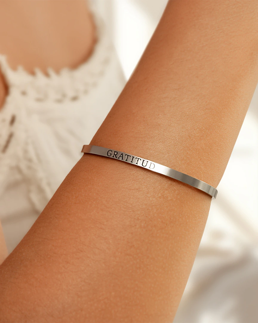 Pulsera Acero Tipo Esclava con Palabra: Gratitud - Imagen 3